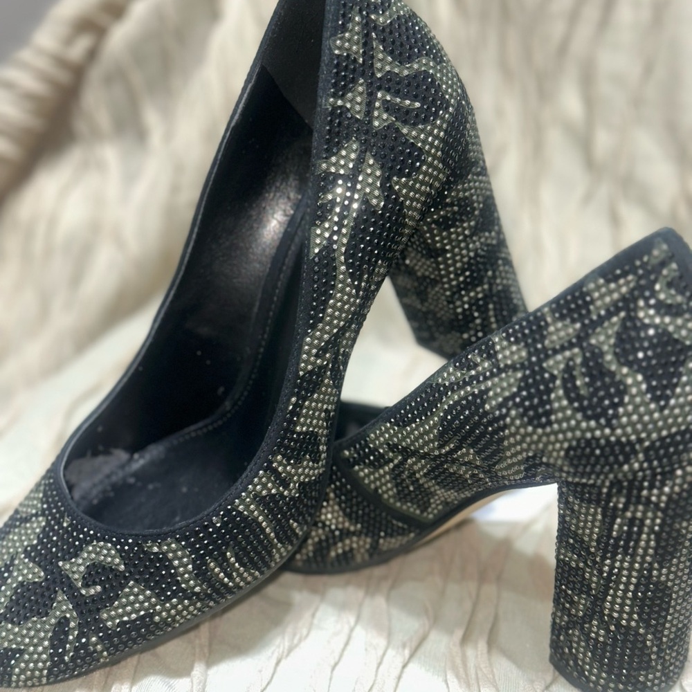 Women's Michael Kors Jamie Pump Studded Block Heel Floral Print Size 6.5